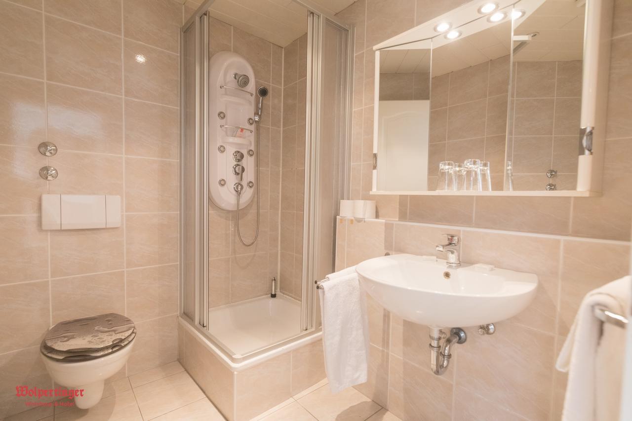 Wirtshaus Wolpertinger Hotel Бад Кройцнах Екстериор снимка